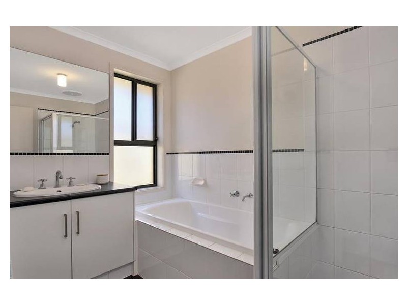 8 Shell Street, Seaford Meadows SA 5169