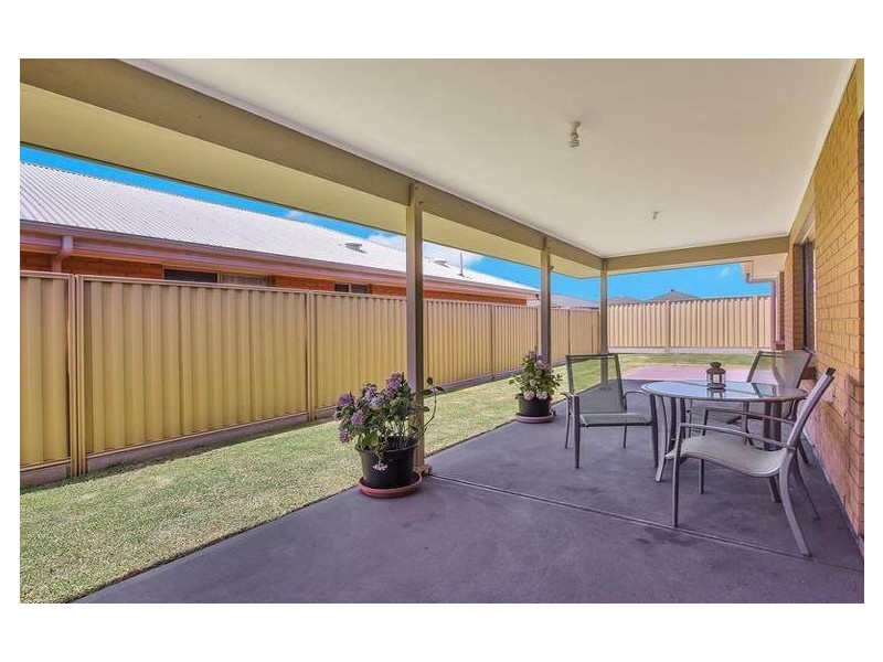 8 Shell Street, Seaford Meadows SA 5169