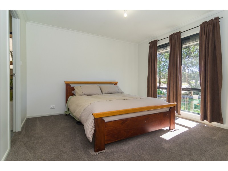 8 Flora Court, Flagstaff Hill SA 5159