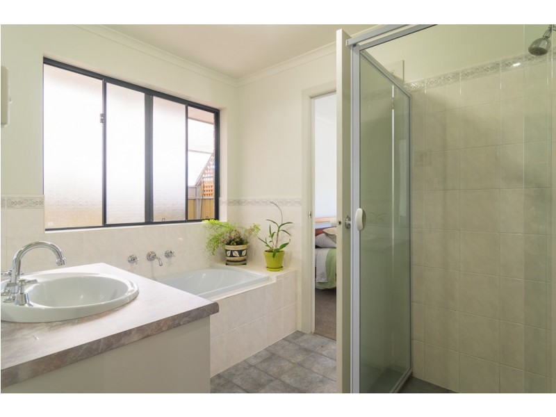 8 Flora Court, Flagstaff Hill SA 5159