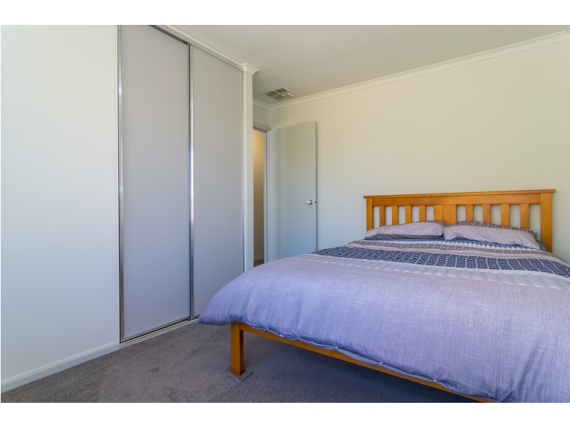 8 Flora Court, Flagstaff Hill SA 5159