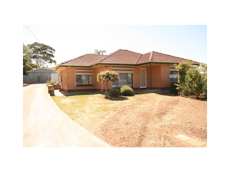 4 CLIVE STREET, Morphett Vale SA 5162