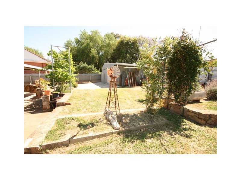 4 CLIVE STREET, Morphett Vale SA 5162