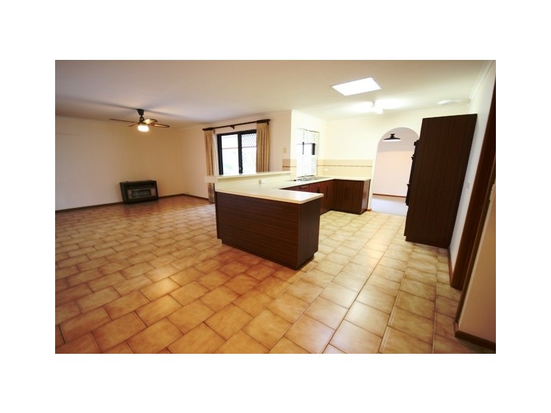 53 SUNNYMEAD DRIVE, Aberfoyle Park SA 5159