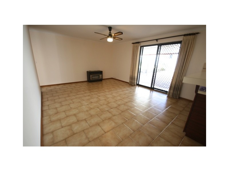 53 SUNNYMEAD DRIVE, Aberfoyle Park SA 5159