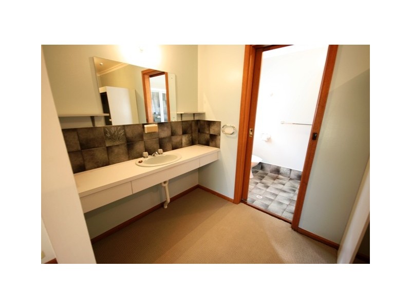 53 SUNNYMEAD DRIVE, Aberfoyle Park SA 5159