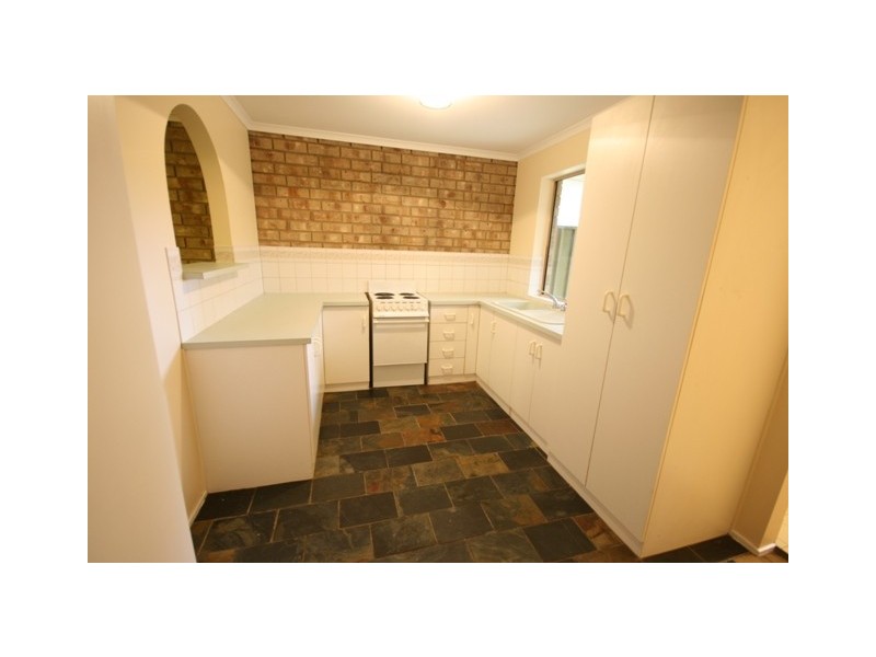 UNIT 4, 48 SUNNYMEAD DRIVE, Aberfoyle Park SA 5159