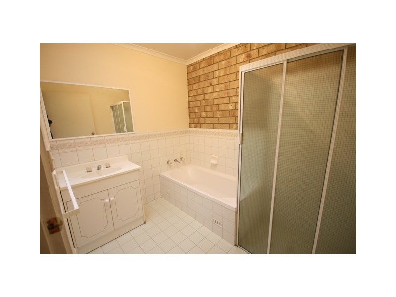 UNIT 4, 48 SUNNYMEAD DRIVE, Aberfoyle Park SA 5159