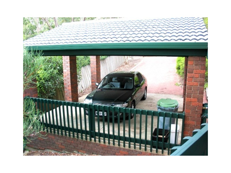 42 VINCENT BOULEVARD, Flagstaff Hill SA 5159