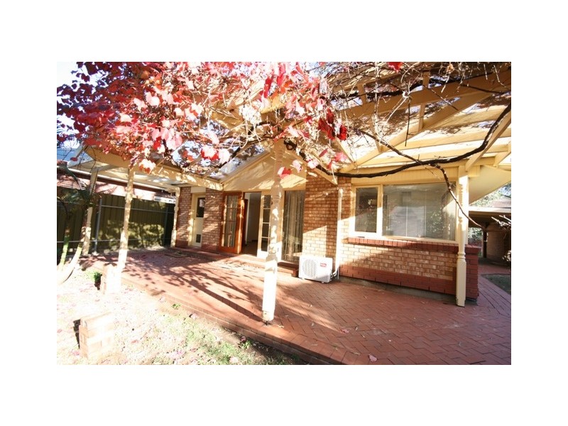 8 PETREL COURT, Flagstaff Hill SA 5159