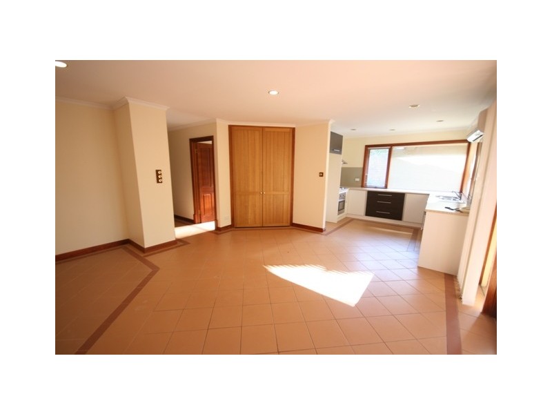 8 PETREL COURT, Flagstaff Hill SA 5159