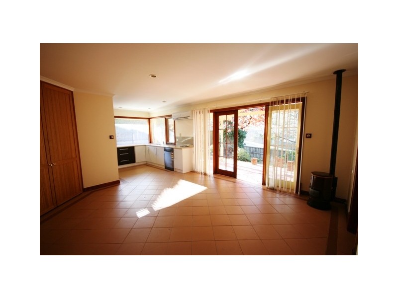 8 PETREL COURT, Flagstaff Hill SA 5159