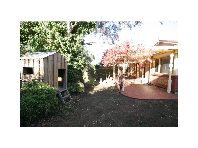 8 PETREL COURT, Flagstaff Hill SA 5159