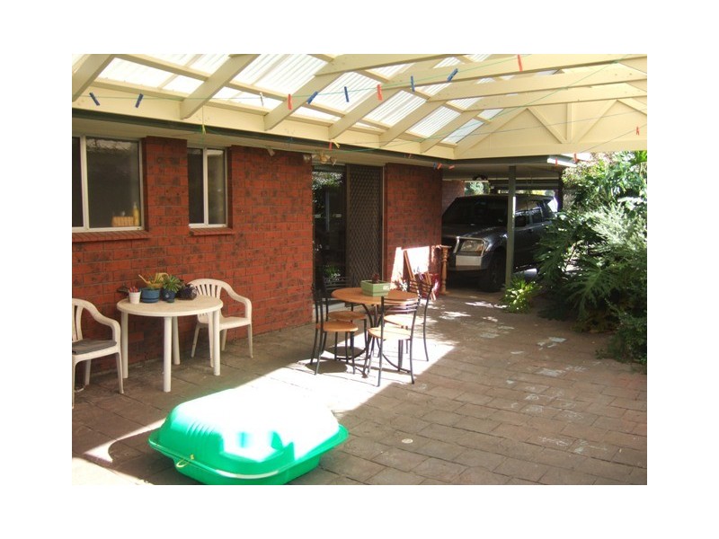 33 IDLEWILD AVENUE, Aberfoyle Park SA 5159