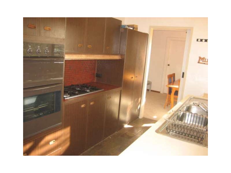 16 Glenalvon Drive, Flagstaff Hill SA 5159