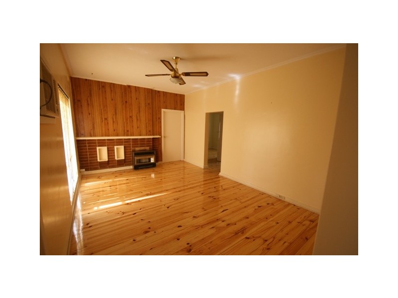 4 MACKLIN STREET, Sturt SA 5047