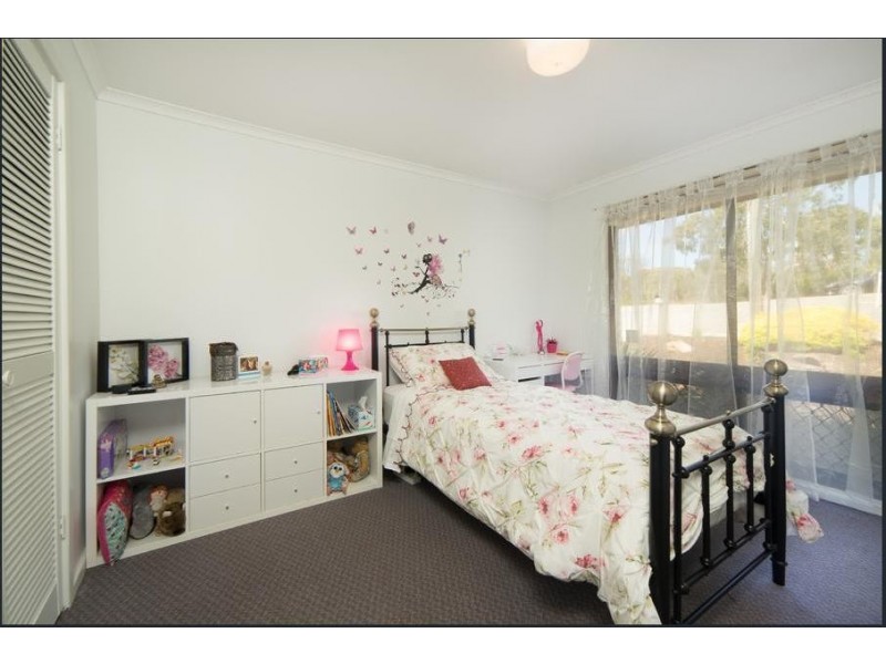 73 Black Road, Flagstaff Hill SA 5159