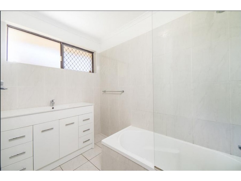 73 Black Road, Flagstaff Hill SA 5159