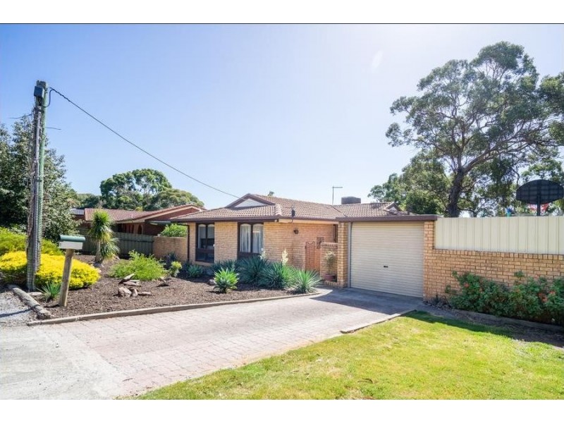 73 Black Road, Flagstaff Hill SA 5159