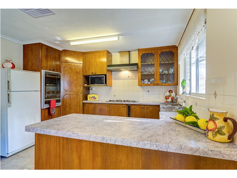 9 Lalina Street, Happy Valley SA 5159