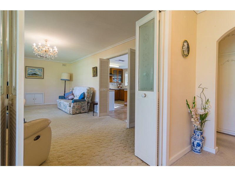 9 Lalina Street, Happy Valley SA 5159