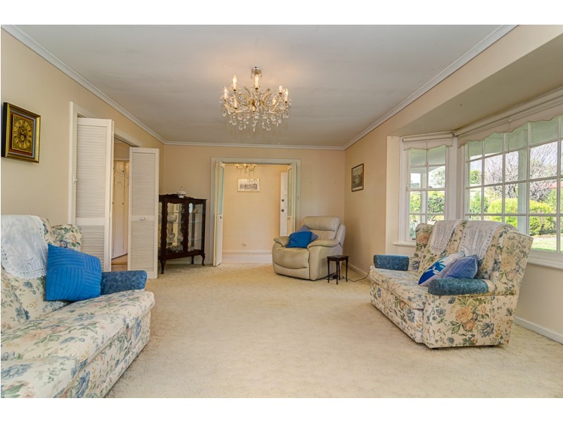 9 Lalina Street, Happy Valley SA 5159