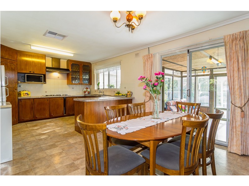 9 Lalina Street, Happy Valley SA 5159