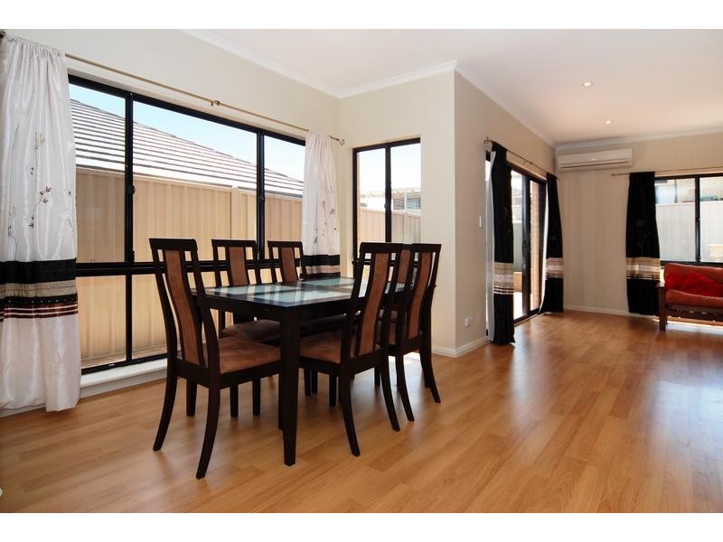 11 Antonio Street, Huntfield Heights SA 5163