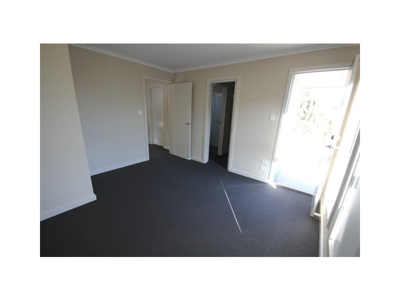 9 Simeon Crescent, Morphett Vale SA 5162