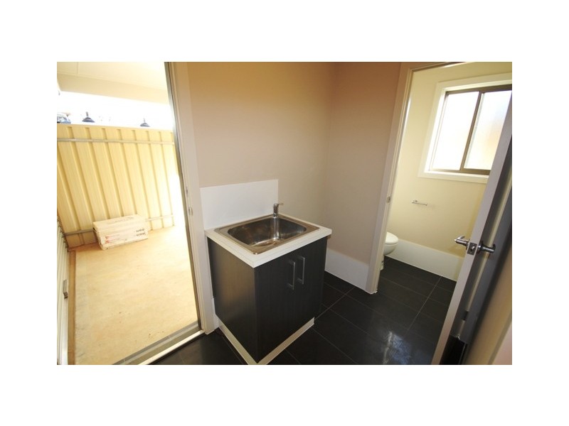 9 Simeon Crescent, Morphett Vale SA 5162