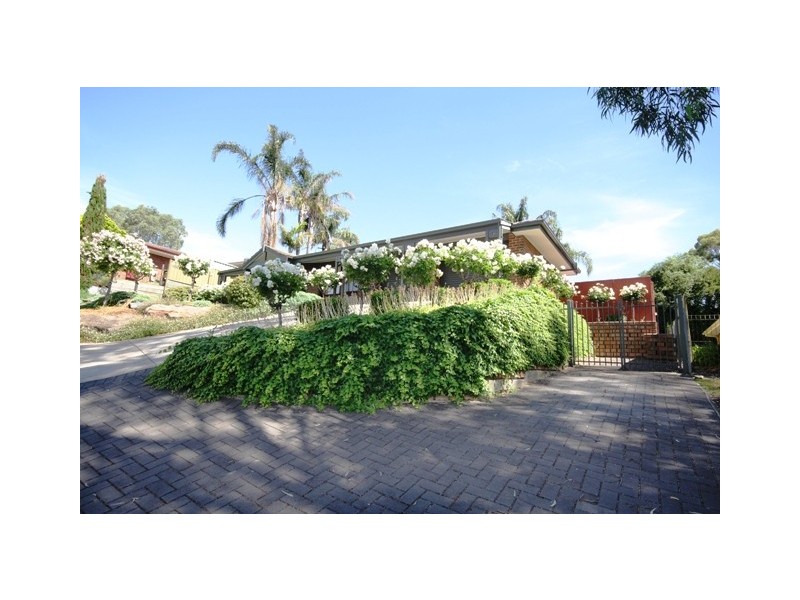 10 Springwood Court, Aberfoyle Park SA 5159