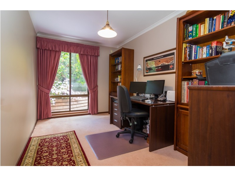 10 Springwood Court, Aberfoyle Park SA 5159