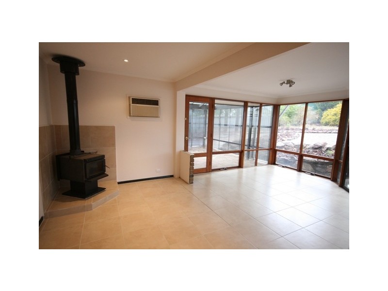 15 LYN STREET, Aberfoyle Park SA 5159