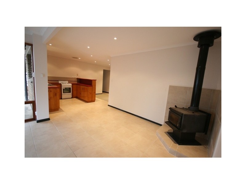 15 LYN STREET, Aberfoyle Park SA 5159