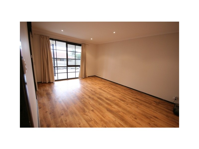 15 LYN STREET, Aberfoyle Park SA 5159