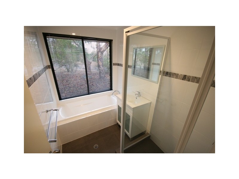 15 LYN STREET, Aberfoyle Park SA 5159