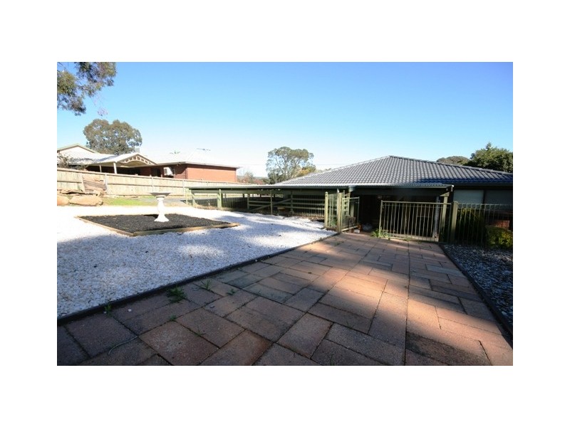 12 Chelsea Avenue, Flagstaff Hill SA 5159