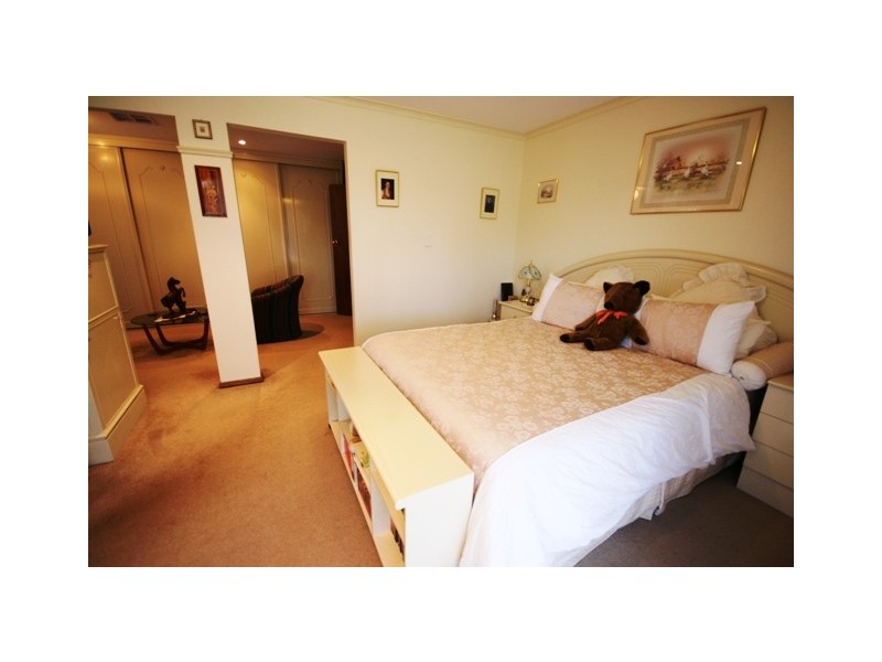 13 DUMPHRIES STREET, Flagstaff Hill SA 5159