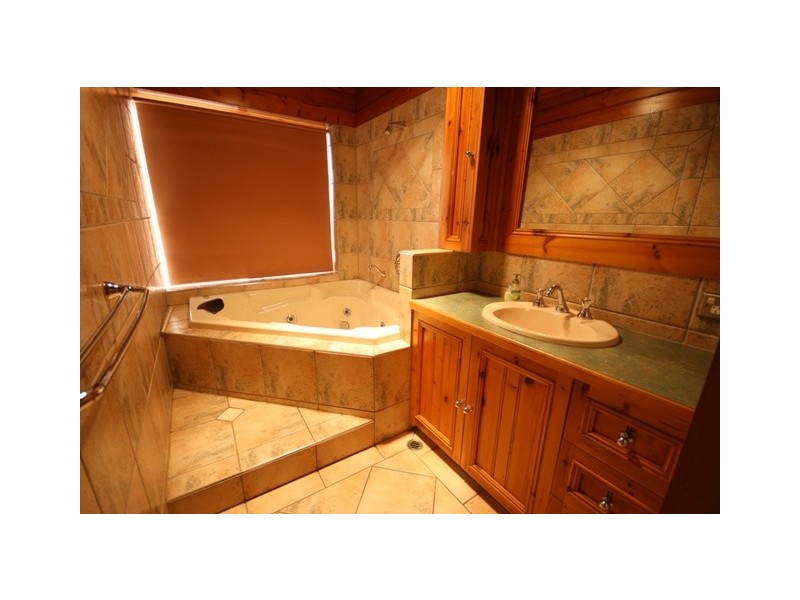 16 Nightingale Crescent, O’halloran Hill SA 5158