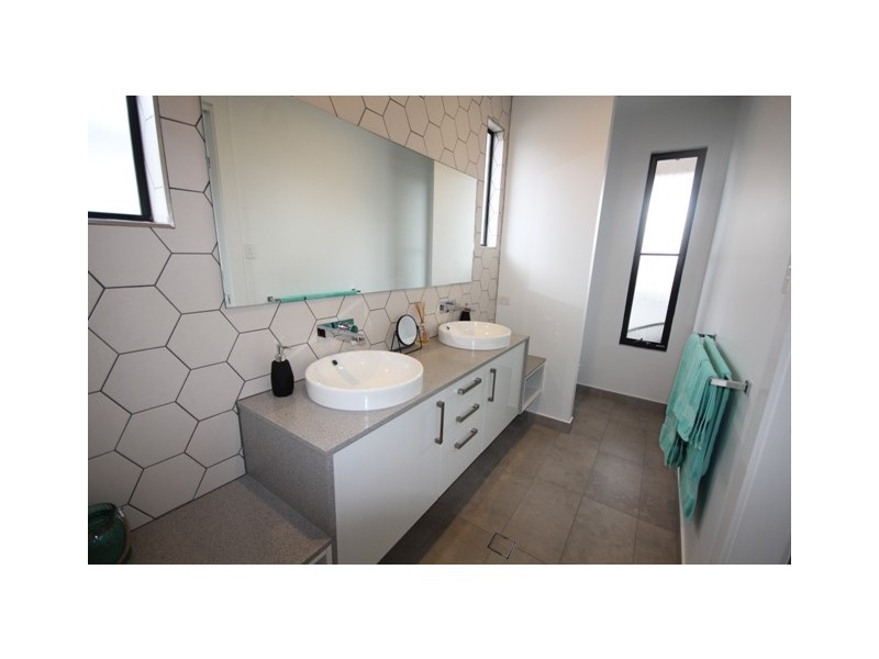 20 Albany Avenue, Port Noarlunga South SA 5167