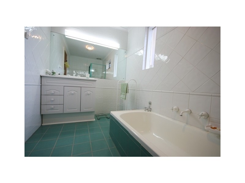 21 BELLAVISTA ROAD, Flagstaff Hill SA 5159