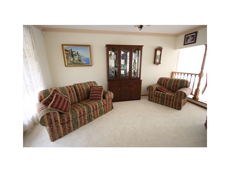 23 SANDALWOOD CRESCENT, Flagstaff Hill SA 5159