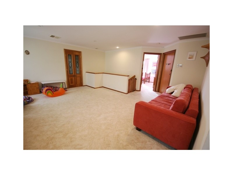 23 SANDALWOOD CRESCENT, Flagstaff Hill SA 5159