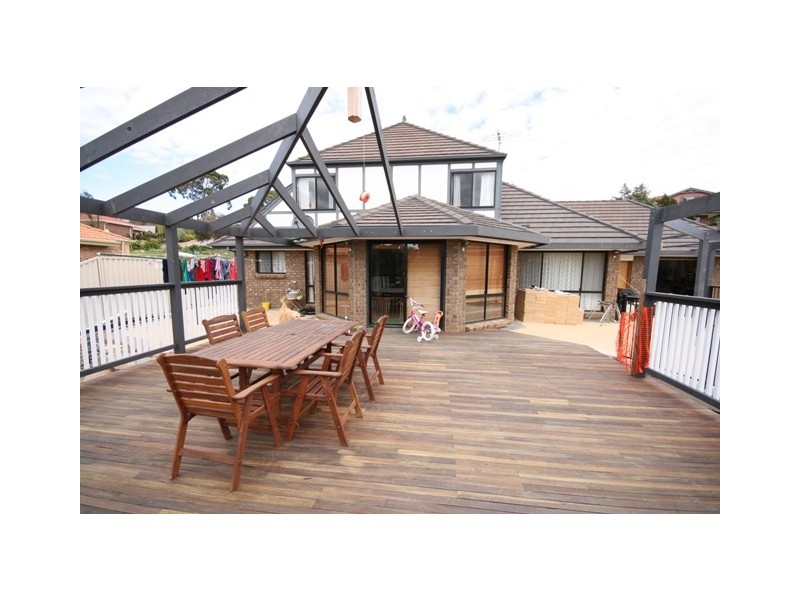 23 SANDALWOOD CRESCENT, Flagstaff Hill SA 5159