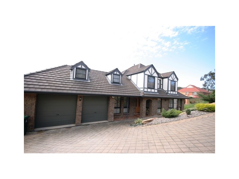 23 SANDALWOOD CRESCENT, Flagstaff Hill SA 5159