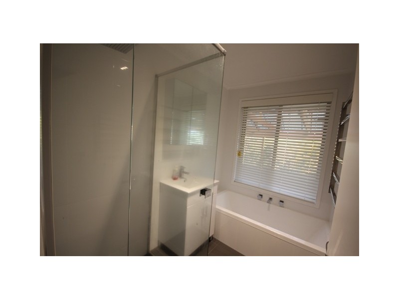 28 Salvador Street, Flagstaff Hill SA 5159