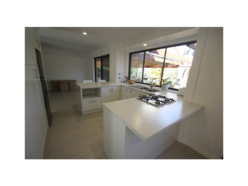 28 Salvador Street, Flagstaff Hill SA 5159