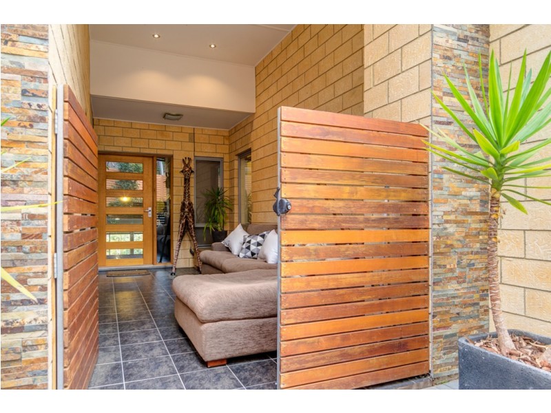 16 Salvador Street, Flagstaff Hill SA 5159