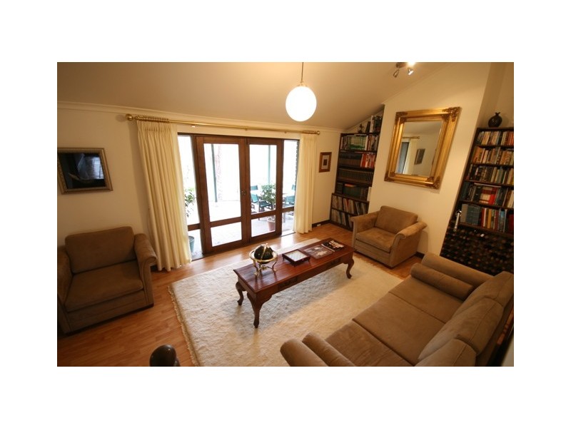 7 BROADMEADOW DRIVE, Flagstaff Hill SA 5159