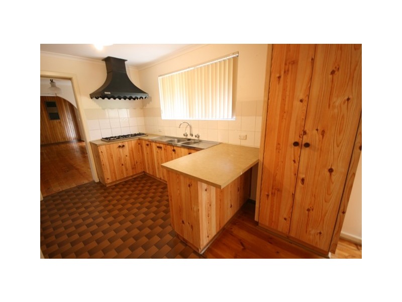 82 FAIRLIE DRIVE, Flagstaff Hill SA 5159